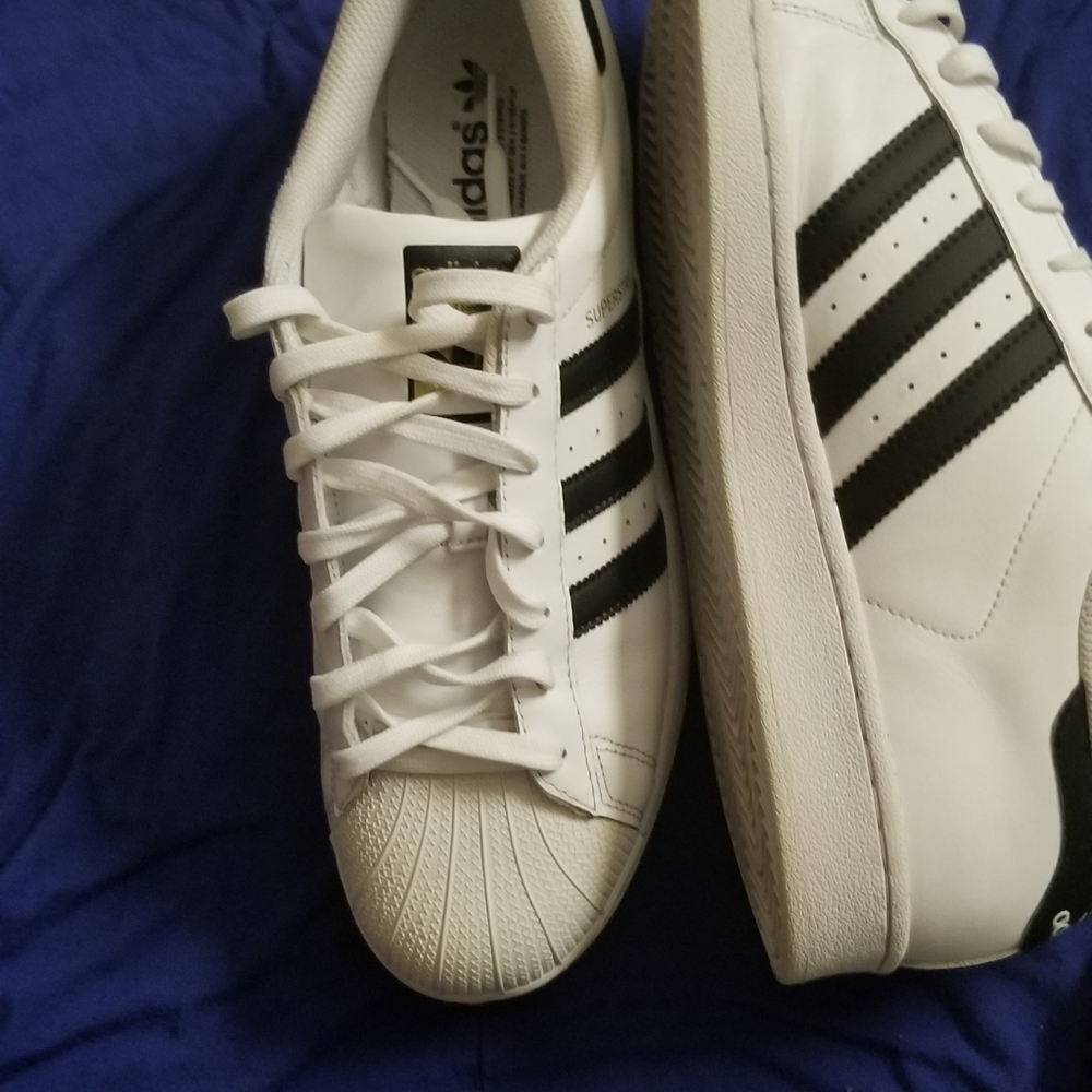 Adidas - Picture 3 of 7